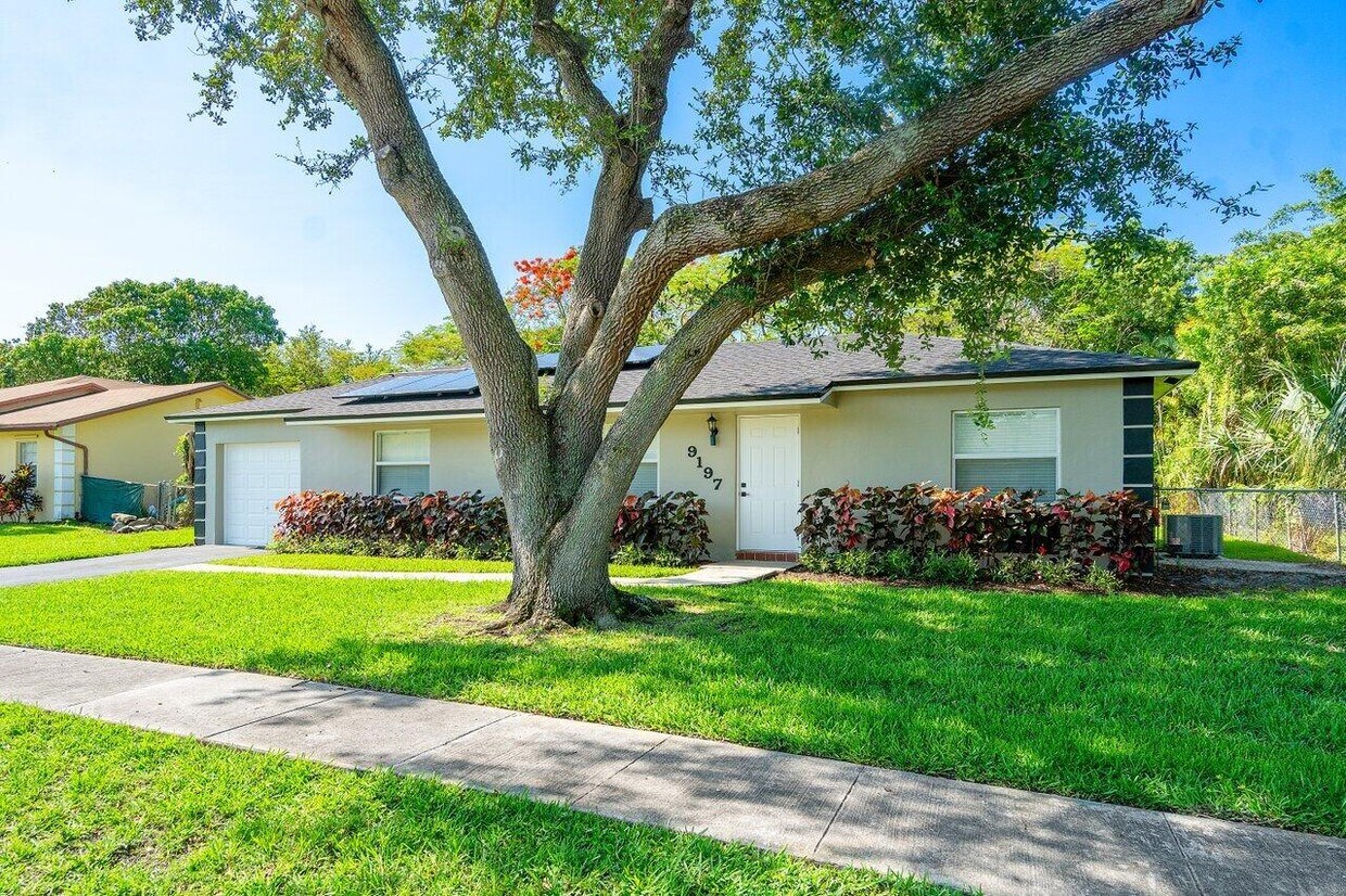 Foto principal - 9197 Southampton Pl
