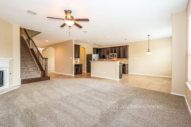 Building Photo - 808 Tee Dr