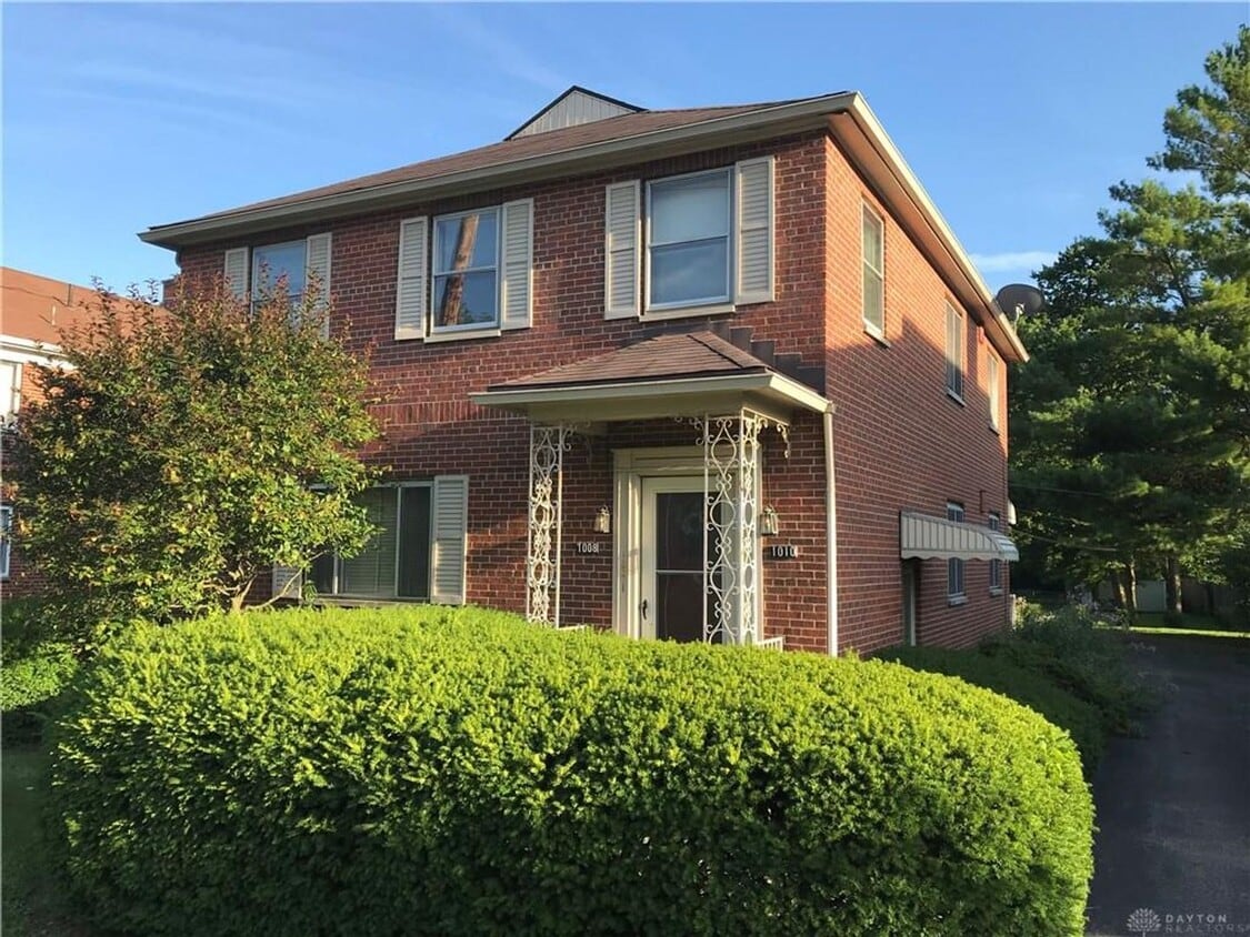 Foto principal - 1008-1010 W Dorothy Ln