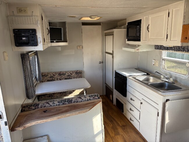 Foto del edificio - 146 Smokey Ln