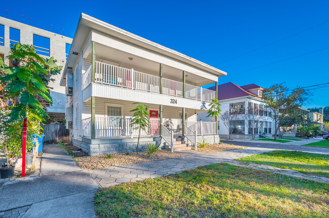 Building Photo - The Central Apartments