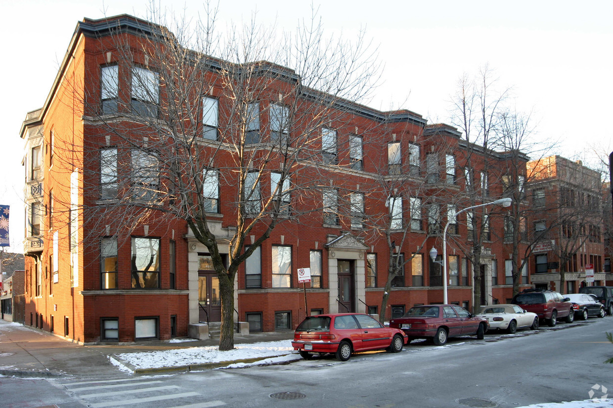 Building Photo - 801-811 W Bradley Pl