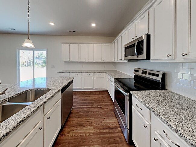 Building Photo - 2924 Throneberry Lane