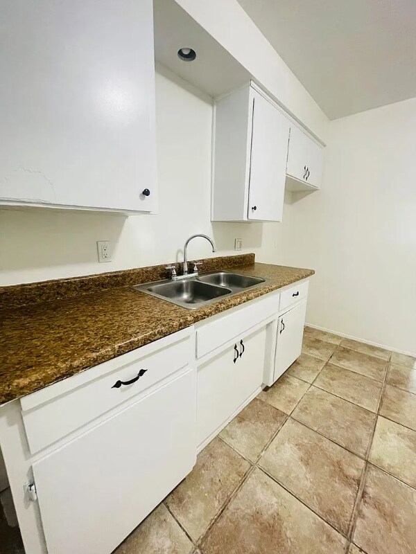 Foto del edificio - 611 Wilson Ave