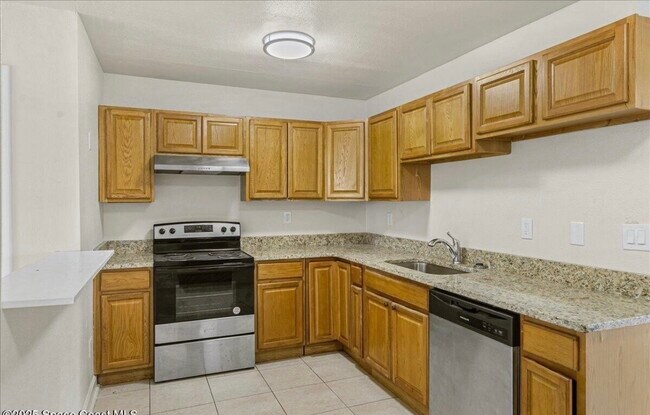Foto del edificio - 1680 Thornton Ave