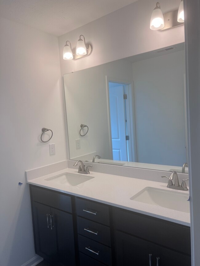 Building Photo - 6915 Wickersham Rd