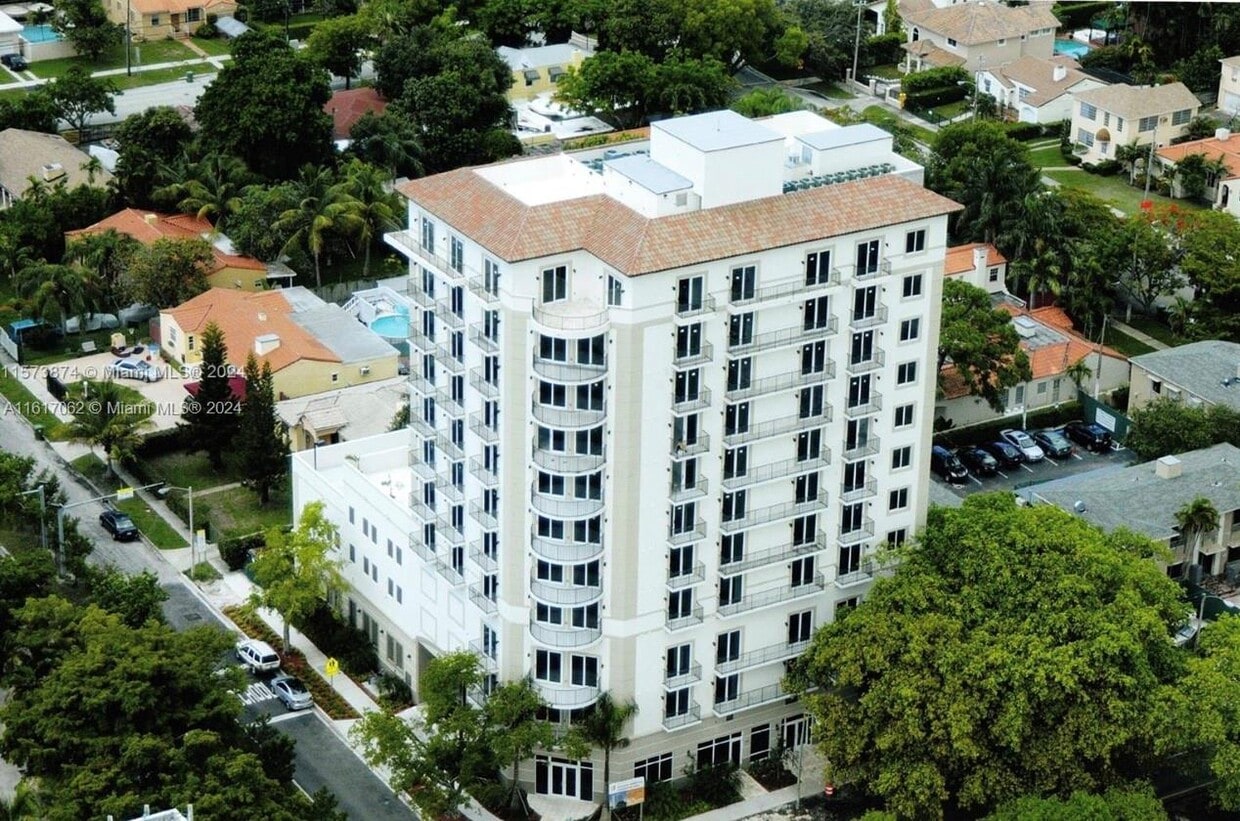 Primary Photo - 2701 SW 3rd Ave