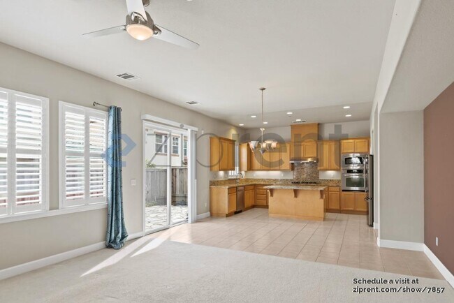 Foto del edificio - 213 Marbella Ln