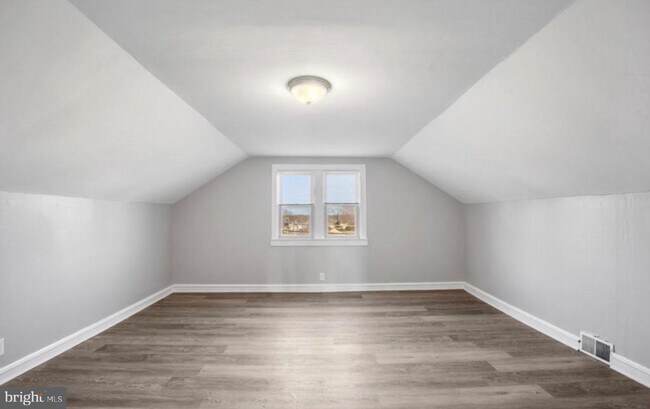 Foto del edificio - 124 Stiles Ave