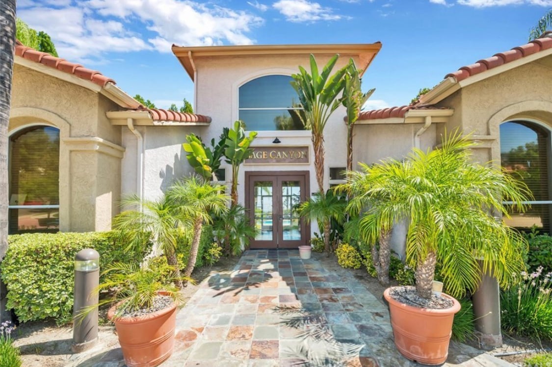 2325 Del Mar Way Unit 202, Corona, CA 92882 Condo for Rent in Corona