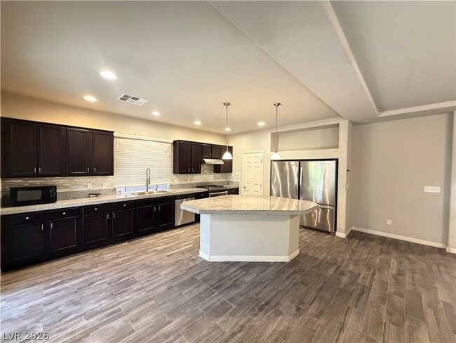 Building Photo - 6055 Montana Peak Ave