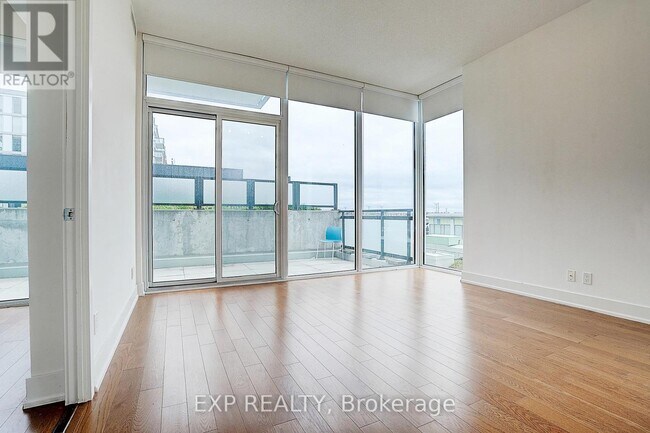 Photo du bâtiment - 8081-8081 Birchmount Rd