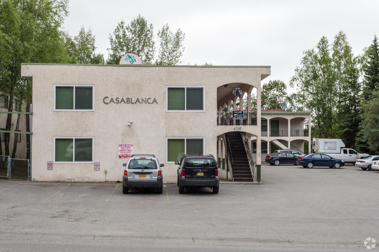 Building Photo - Casablanca Apartments