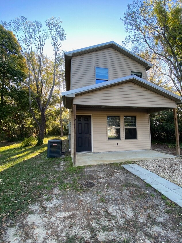 Photo - 674 2nd St NW (Cairo, GA)