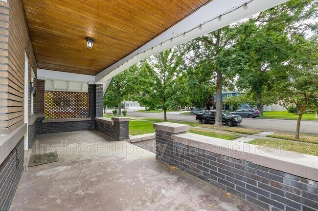 Building Photo - 457 E 100 S St