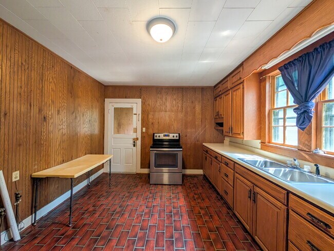 Foto del edificio - Welcome home to 315 Etheridge!