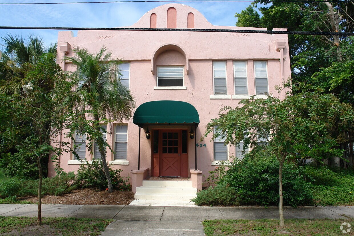 Primary Photo - 404 S Osprey Ave