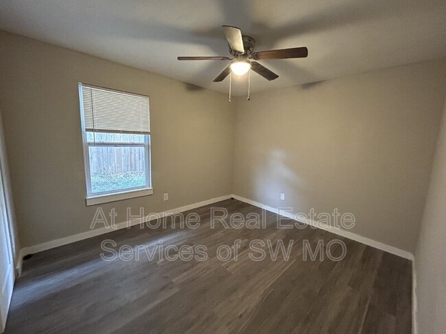 Foto del edificio - 1617 N Jefferson Ave