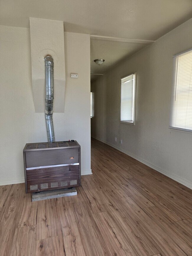 Foto del edificio - Cozy 2 Bedroom Cottage