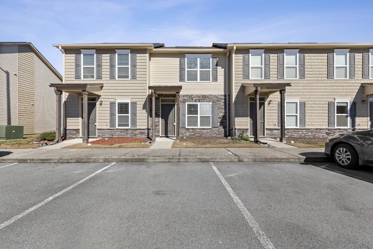 Primary Photo - Boyington Townhome