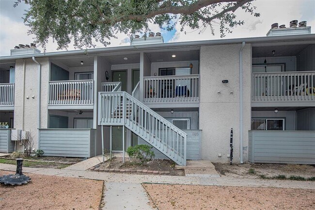 Building Photo - 260 El Dorado Blvd