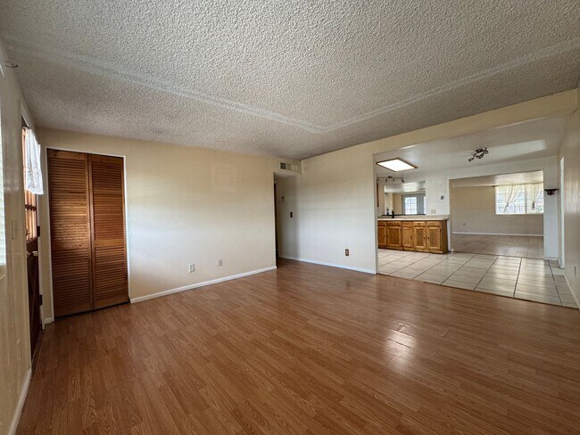 Foto del edificio - 3BR/2BA 1,603 sq.ft. rental in Sierra Vist...