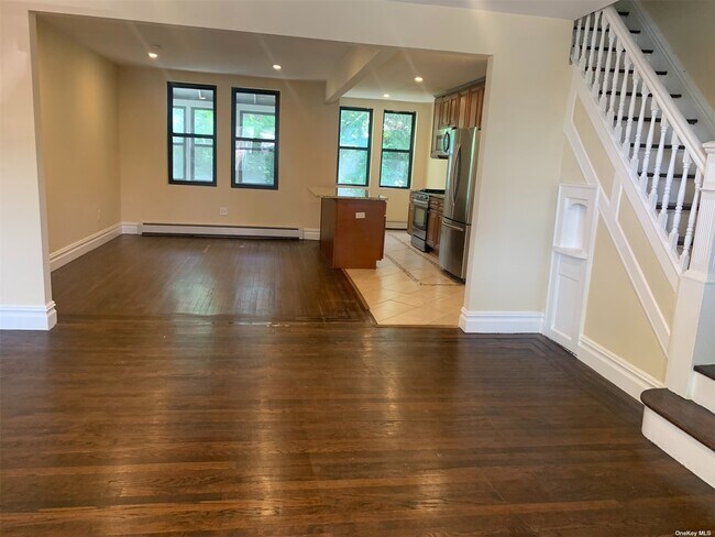 Foto del edificio - 53-03 62nd St