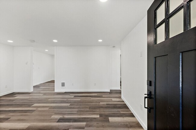 Foto del edificio - Renovated 3-Bed Rambler in Lakewood | Priv...
