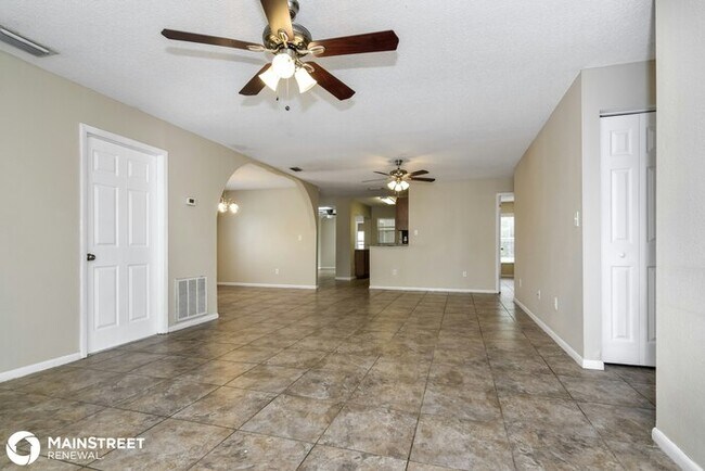 Building Photo - 8405 N 37th St, Tampa, FL 33604