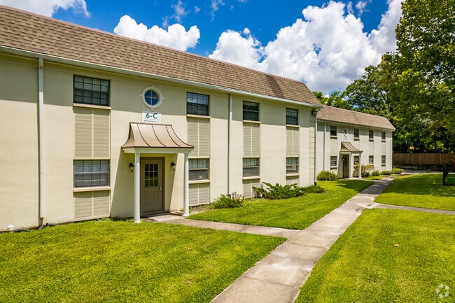 4111 N Poplar Ave Tampa, FL - The Flats at Seminole Heights Apartments