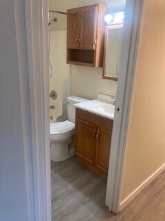 Baño 2 Camas - Green Valley Apartments