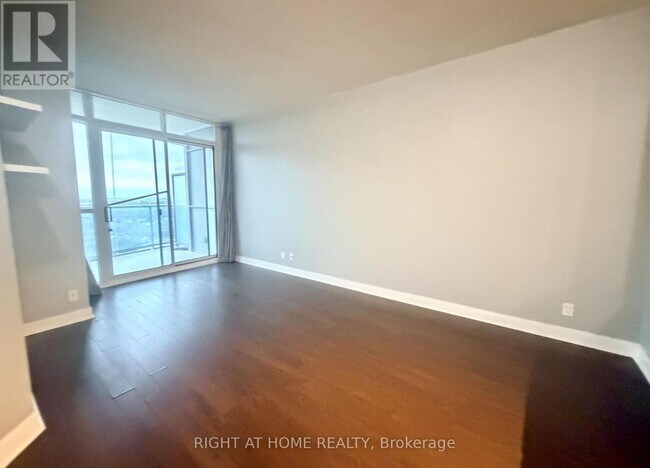 Building Photo - 80 Absolute Ave