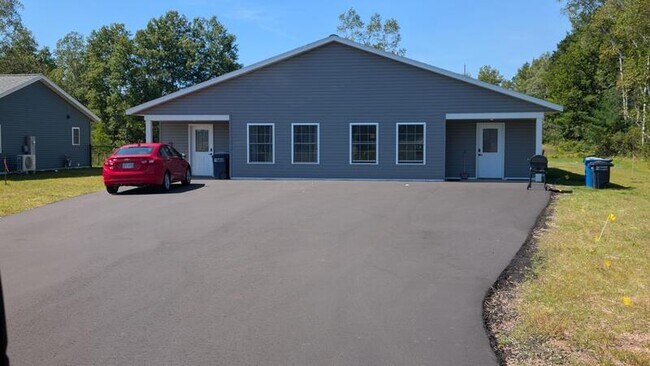 Foto del edificio - 10008 Aspen Ln