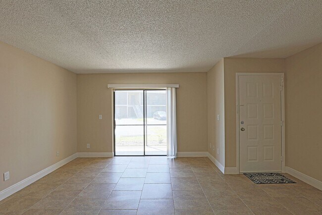 Photo - Mystic Gardens 5325-2508 Apartment