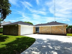 Building Photo - 17223 Artwood Ln