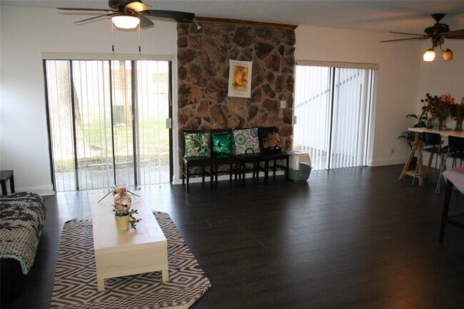 Building Photo - 2762 S University Dr