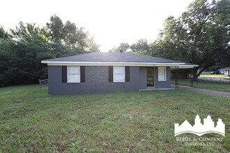 Building Photo - 1380 Rolling Hills Dr