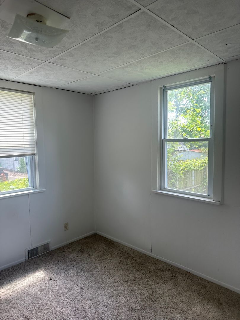 1102 Allendale Ave Akron, OH 44306 – photo 2