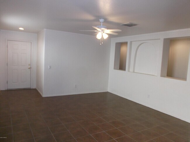 Foto del edificio - 6408 S Sunrise Valley Dr
