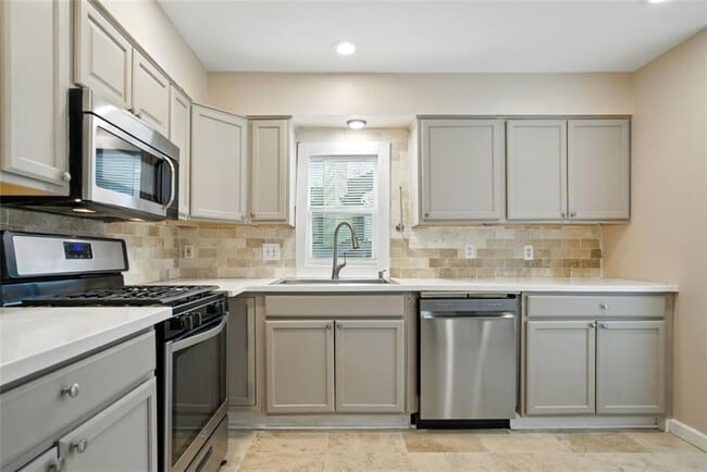 Building Photo - 4445 Aspen Woods Ct