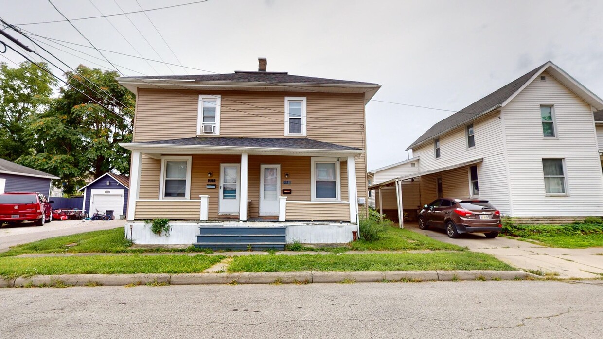 Primary Photo - 219-221 Lucas Rd