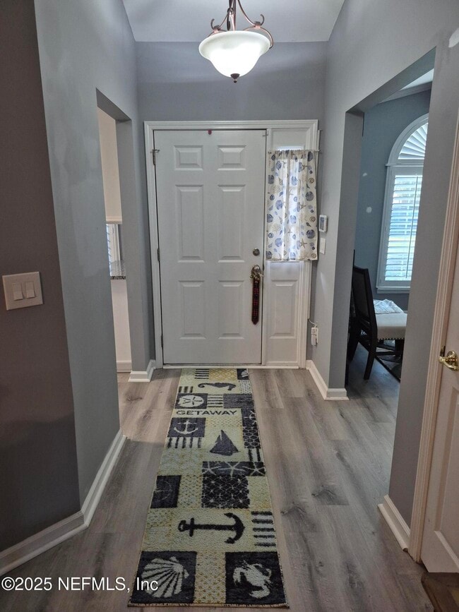 Building Photo - 1688 Northglen Cir