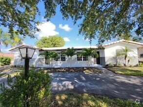 Building Photo - 3805 NW 78th Ter