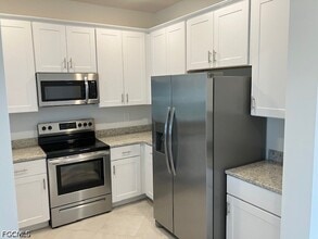 Building Photo - 14117 Pine Lodge Ln