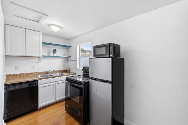 Foto del edificio - 2218 Arbor St