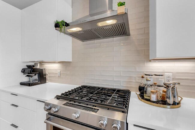 Foto del edificio - 708 E Hargett St