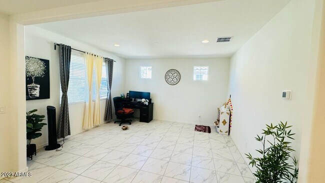 Building Photo - 5023 N 84th Dr