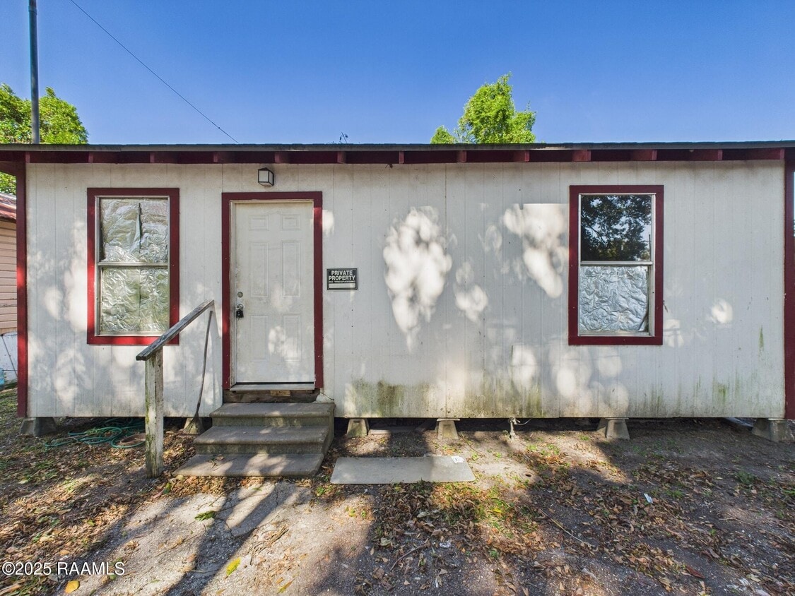 Primary Photo - 308-302 12th St