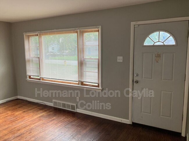 Building Photo - 1451 Fairmeadows Ln