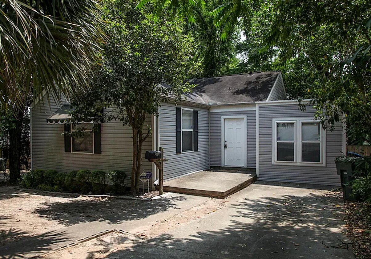 2214 College St, Columbia, SC 29205 House Rental in Columbia, SC